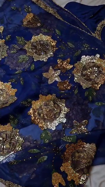 Royal Sapphire Elegance Kurta Set - Image 3