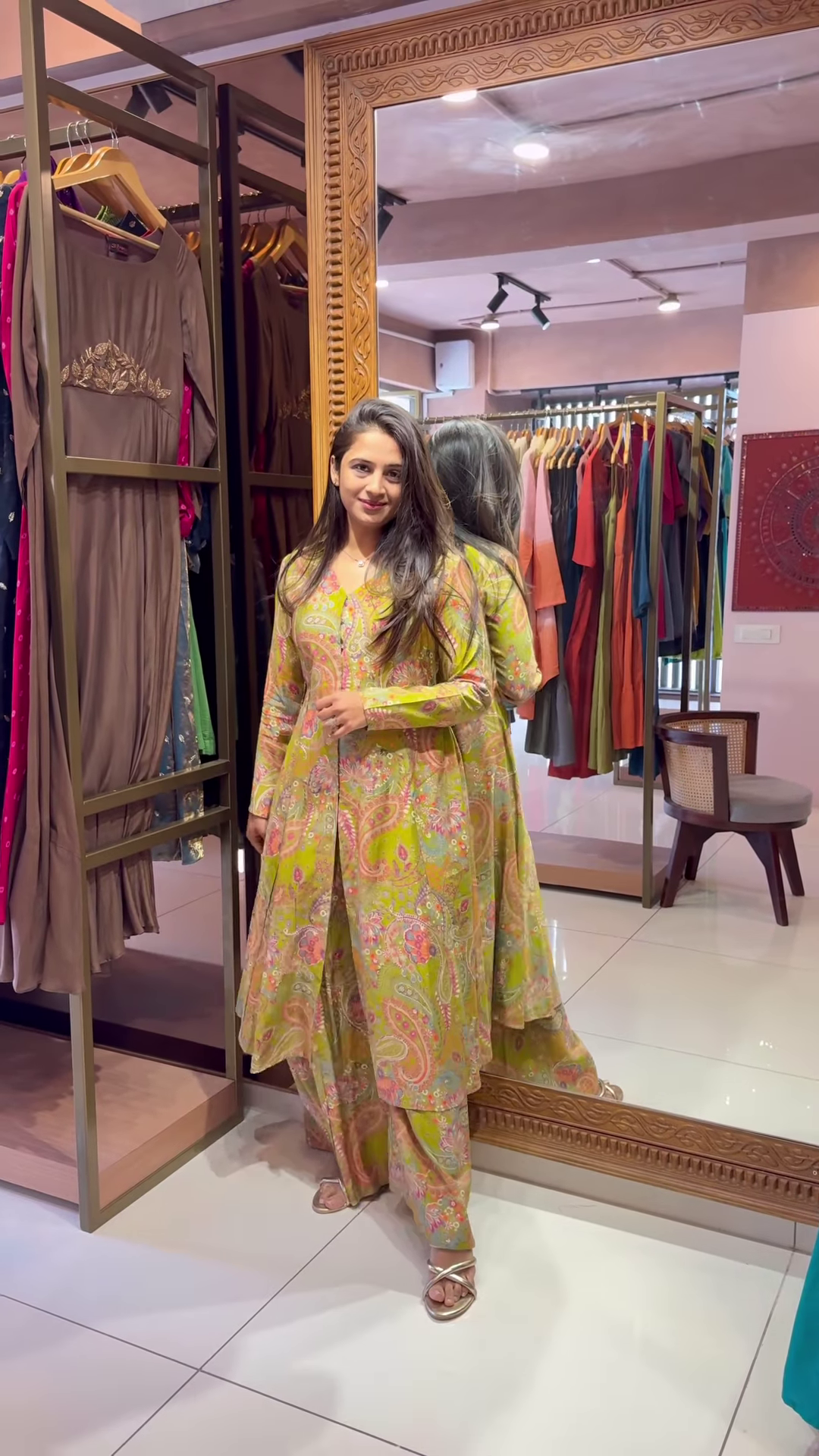 Elegant Lime Green Paisley Printed Ethnic Set