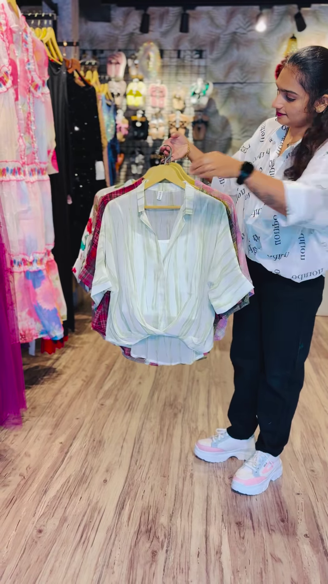 Blush Bloom Floral Co-ord Set with Draped Top & Layered Skirt - Image 4