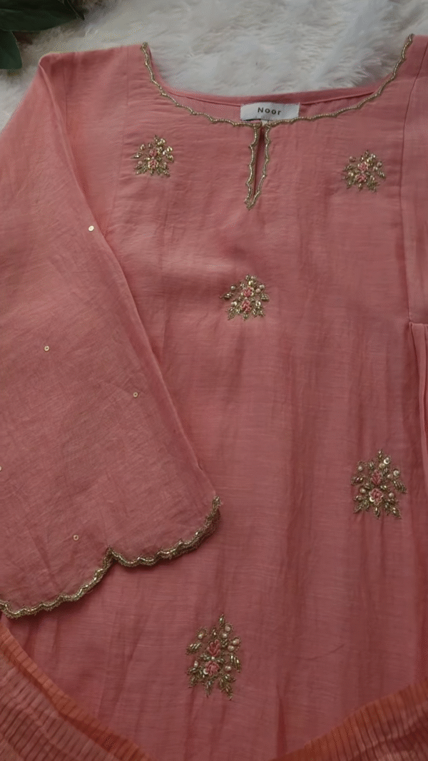 Elegant Hand-Embroidered Kurta Set – Rose Pink