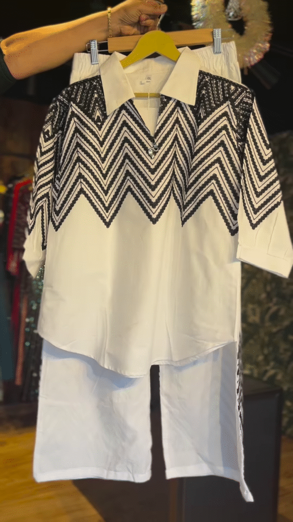 🖤✨ Elegant Monochrome Zigzag Embroidered Co-Ord Set (2-Piece)