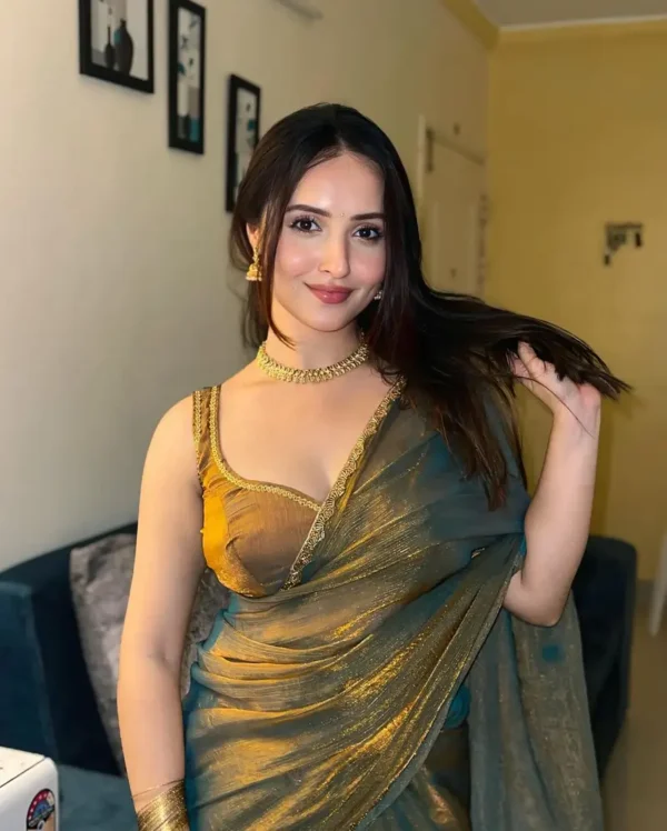 Aurelia Teal Silk Saree with Golden Zari Border - Image 5