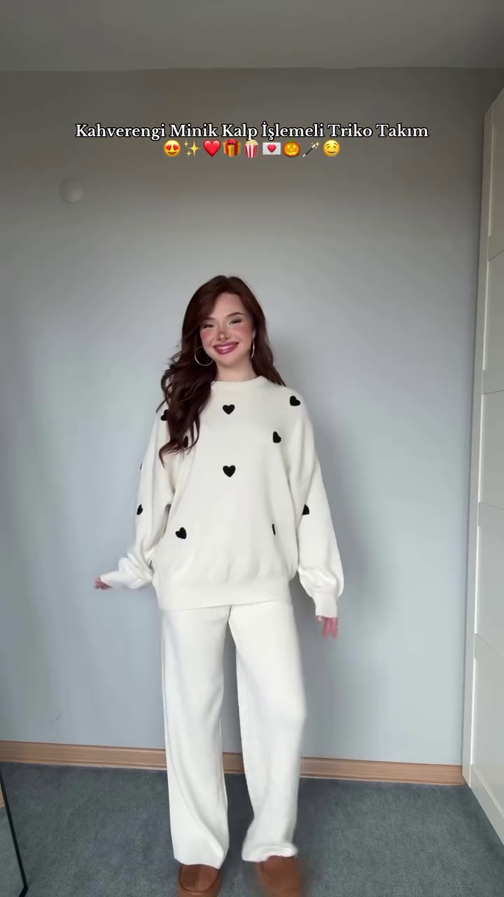 Cute Knit & Pajama Co-ord Sets 🩷 Available in Peach Print, Cream Bow & Grey Bow Variants - Image 5