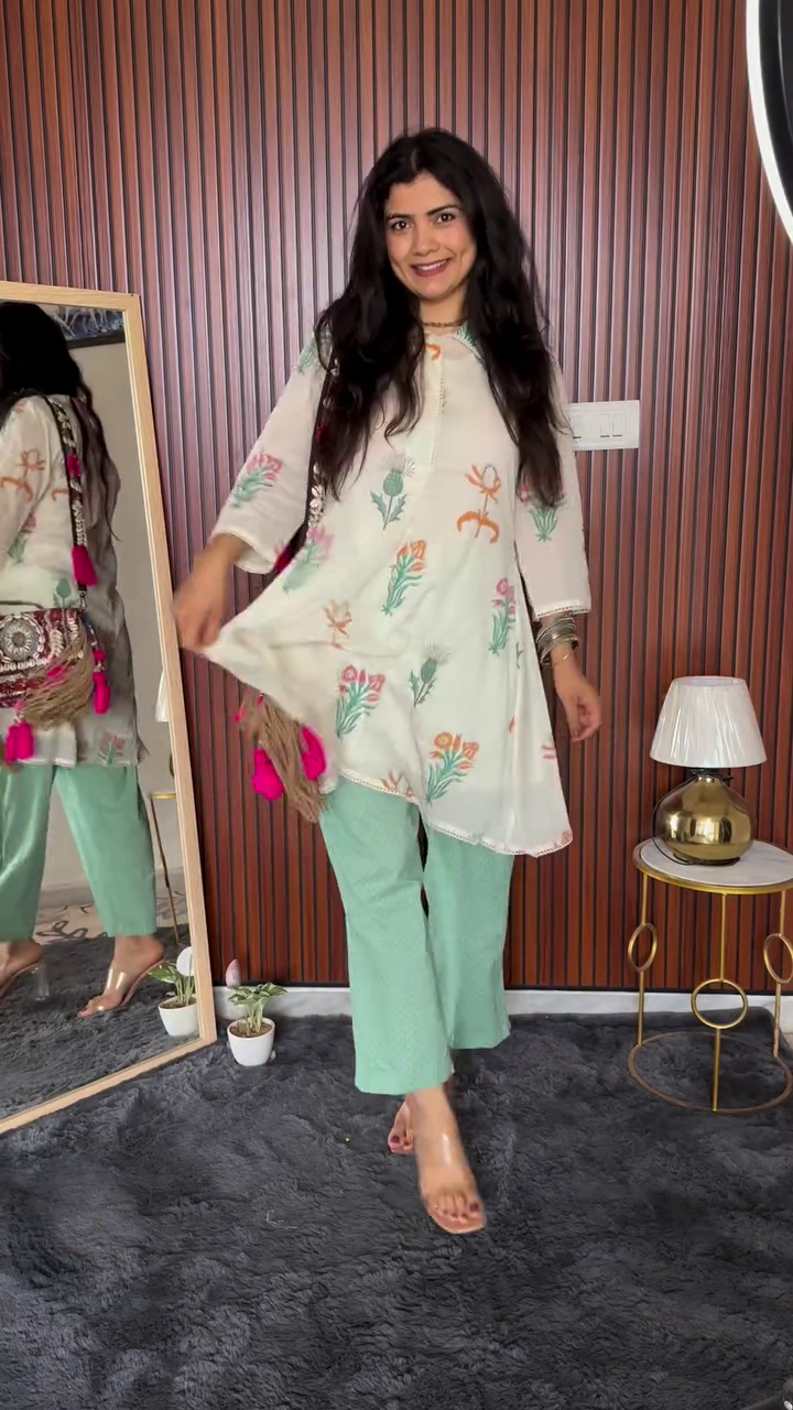 Crimson Red Kurta Set with Printed Ethnic Jacket - Image 4