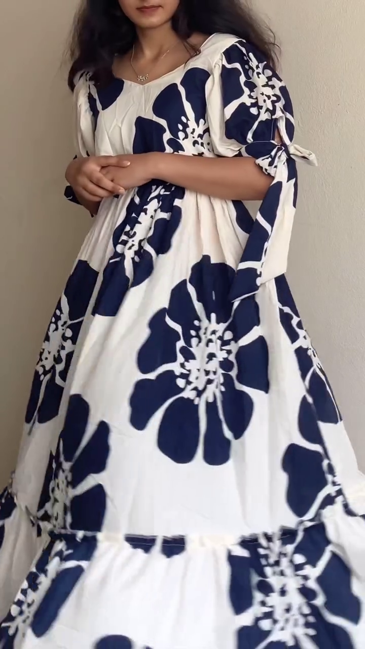 Ivory & Navy Blue Floral Maxi Dress - Image 2