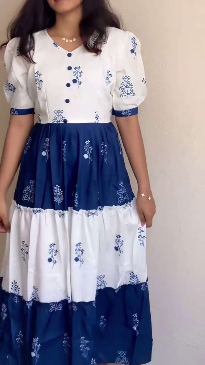 Blue & White Floral Printed Tiered Midi Dress - Image 2