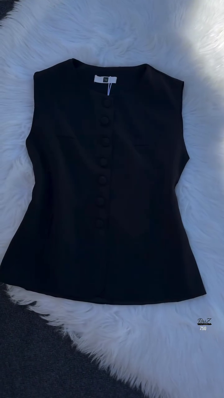 Classic Sleeveless Button-Down Tops – Set of 4 Colors - Image 4