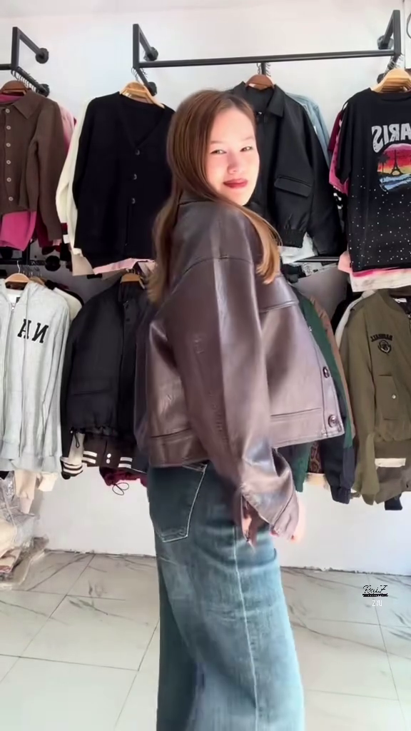 Black Faux Leather Cropped Jacket - Image 2