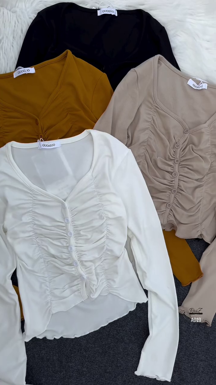 Women’s Ruched Button-Front Long Sleeve Crop Top - Image 5