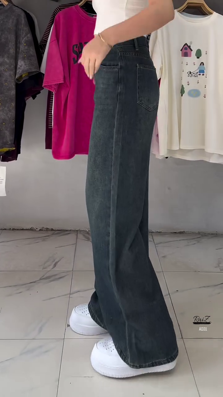 Women’s High-Waisted Wide-Leg Jeans – Vintage Black Wash - Image 2