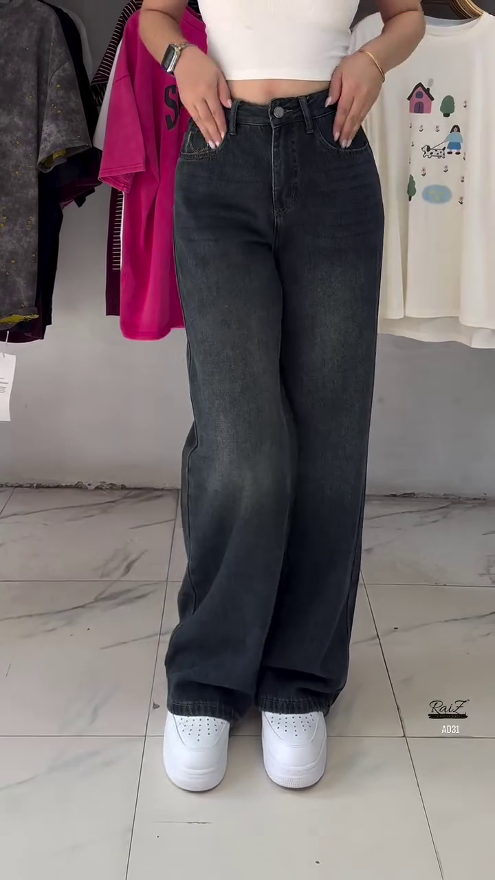 Women’s High-Waisted Wide-Leg Jeans – Vintage Black Wash