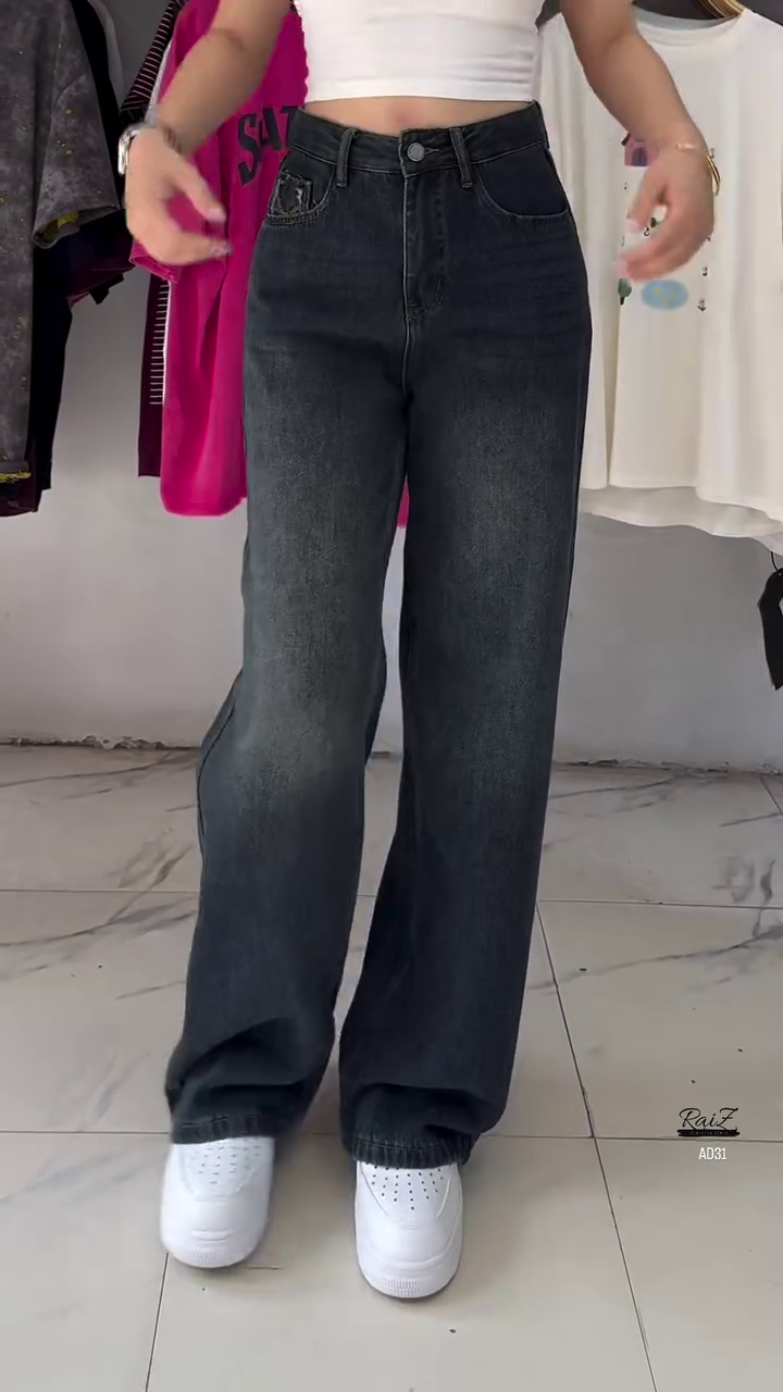 Women’s High-Waisted Wide-Leg Jeans – Vintage Black Wash - Image 4