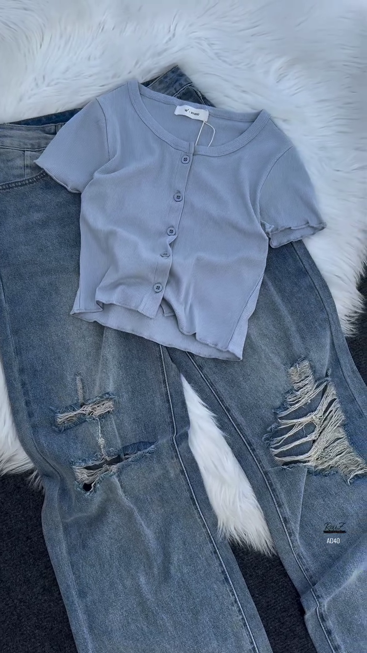 Women’s Short-Sleeve Button-Down Knit Cardigan Top - Image 3