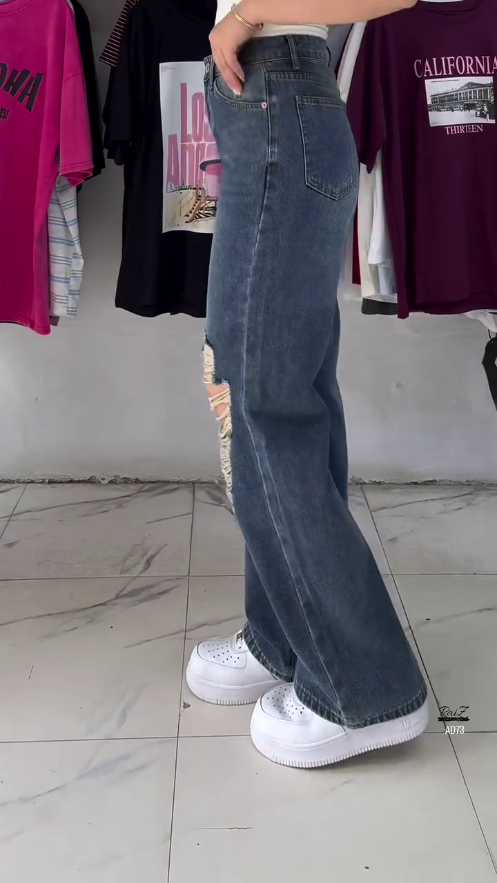 Distressed High-Waist Wide-Leg Jeans - Image 2