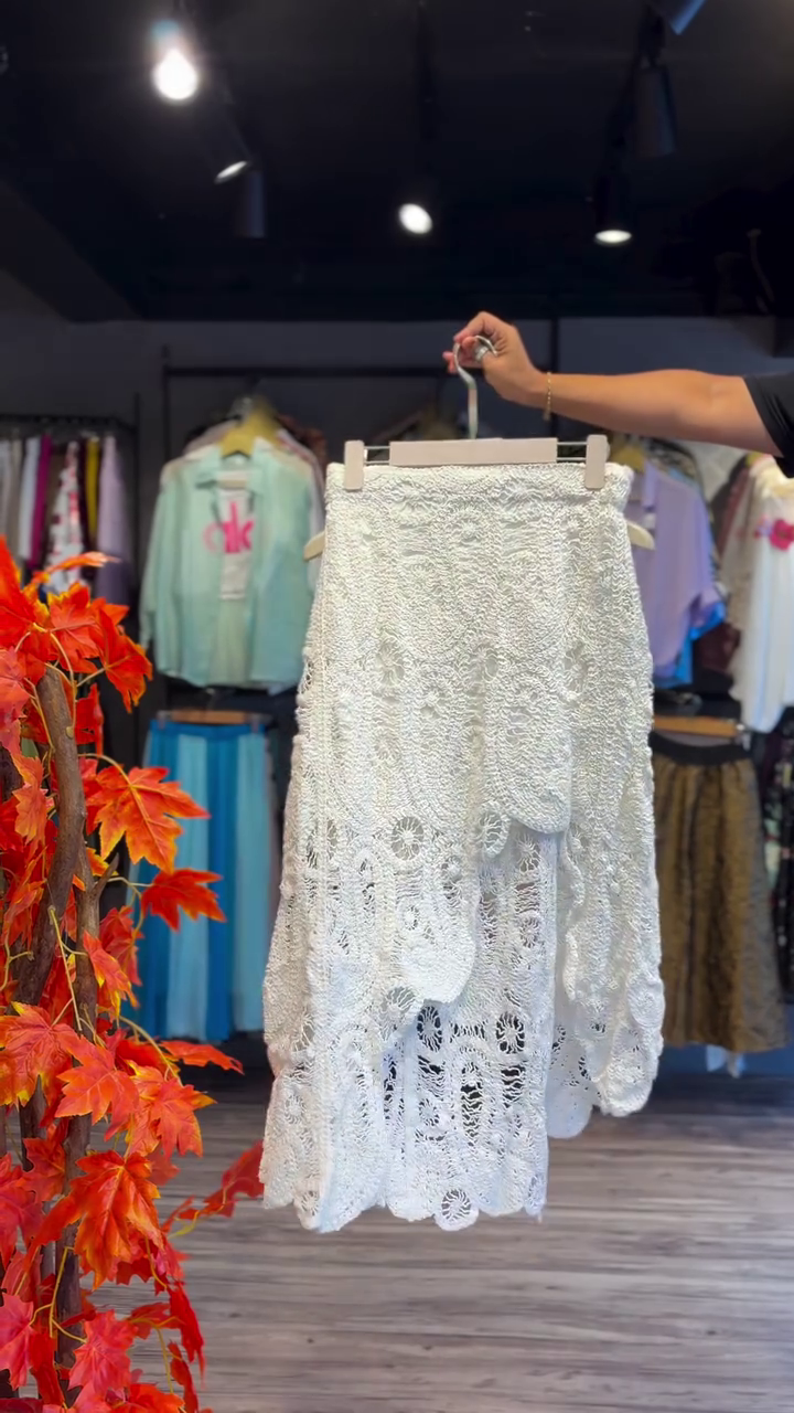 Fringe Bloom Crochet Top in Ivory - Image 2