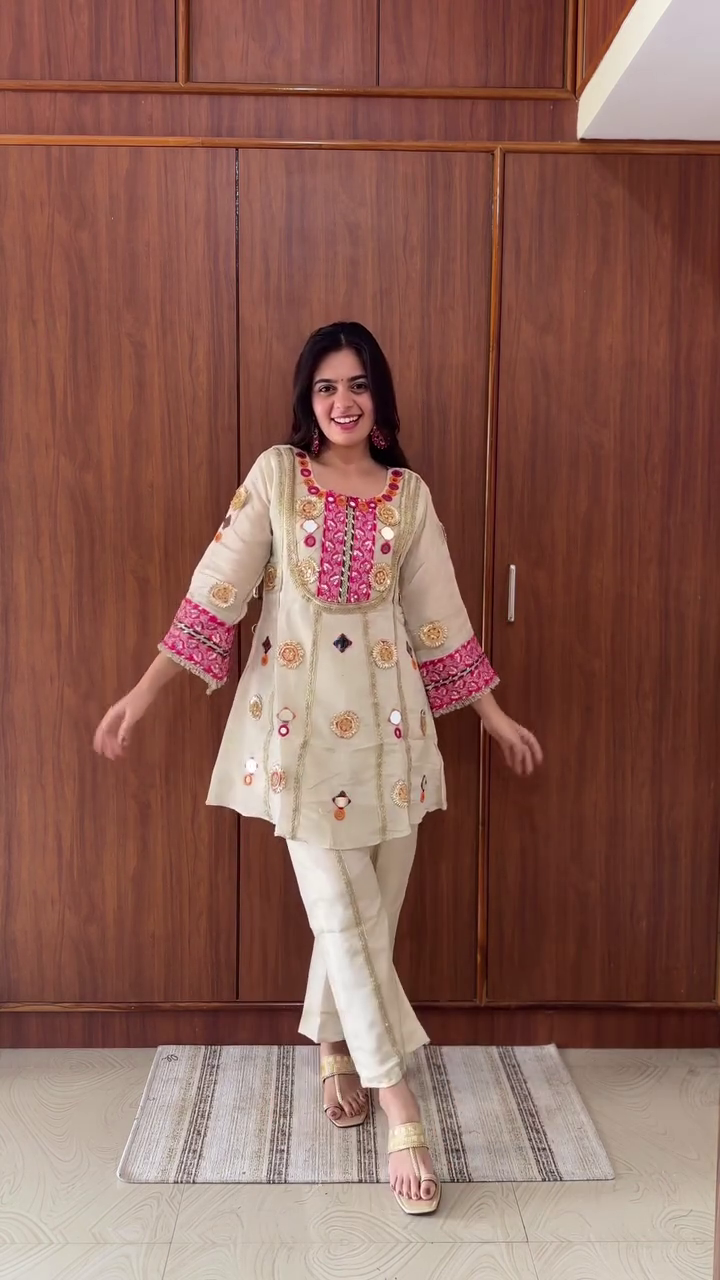 Cream Mirror-Work Short Kurti & Pant Set with Contrasting Pink Yoke - Image 2