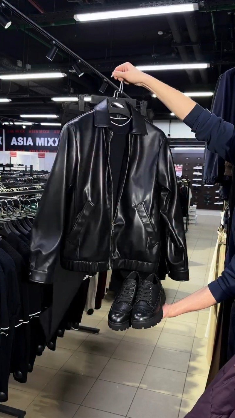Modern Urban Aesthetic Leather Jacket and Trousers Ensemble