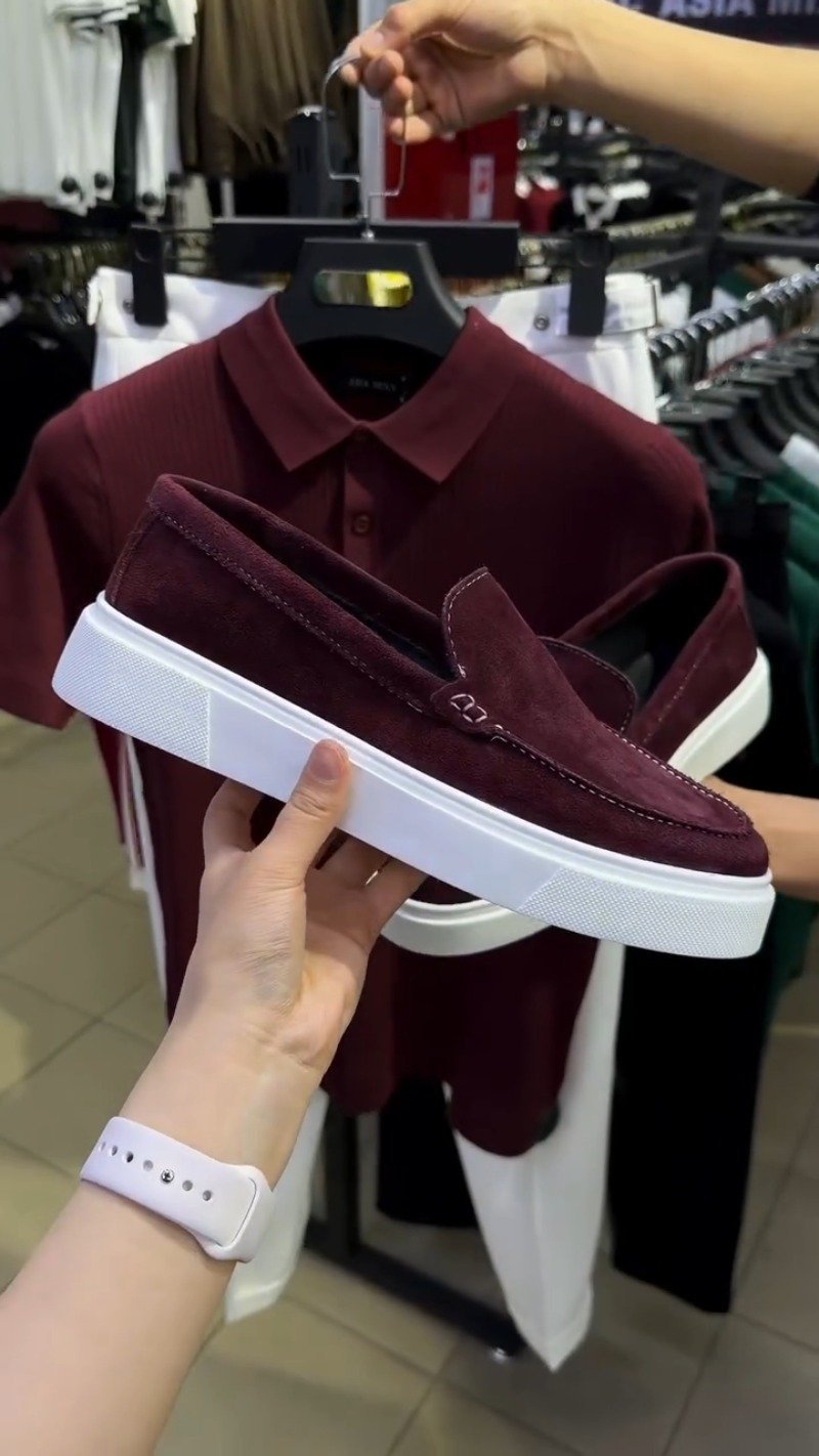 Sophisticated Ribbed Polo & Slip-On Ensemble – Available in Maroon & White - Image 3