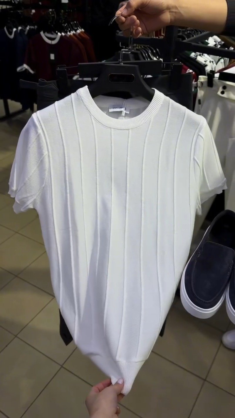 Minimalist Ribbed Knit T-Shirt and Suede Slip-On Set – Available in White, Emerald Green, Earthy Brown & Deep Burgundy - Image 5