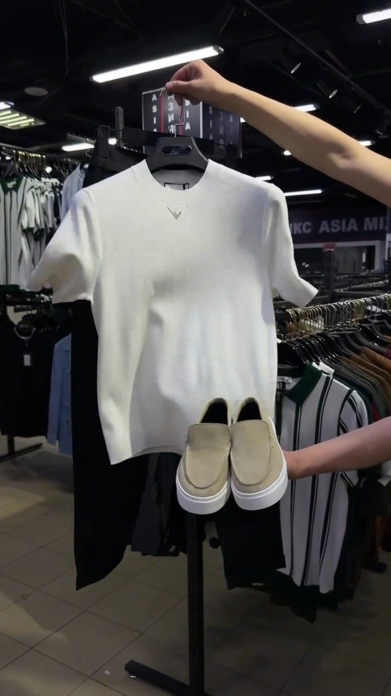 Minimalist Casual Tee & Pant Co-ord Set with Suede Slip-ons – Available in Jet Black & Off-White - Image 2