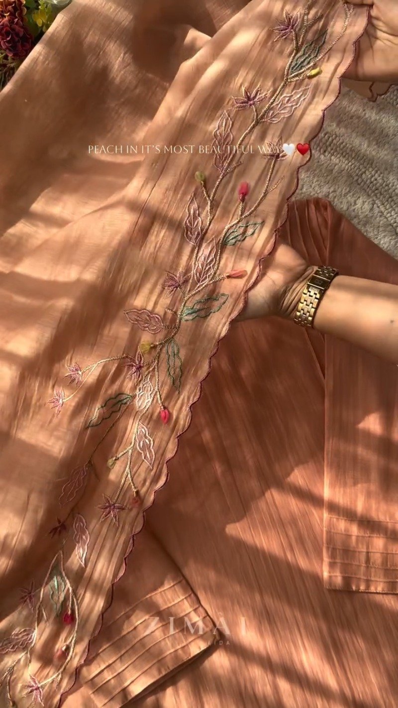 Zimal Peach Embroidered Kurta & Scalloped Dupatta Set - Image 5