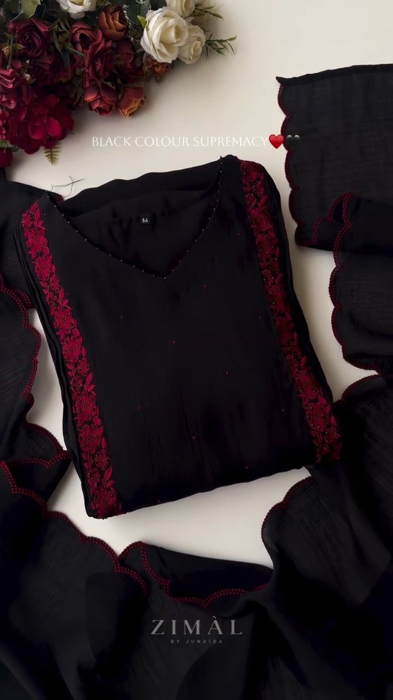 Midnight Noir Embroidered Kurta Set with Scalloped Dupatta