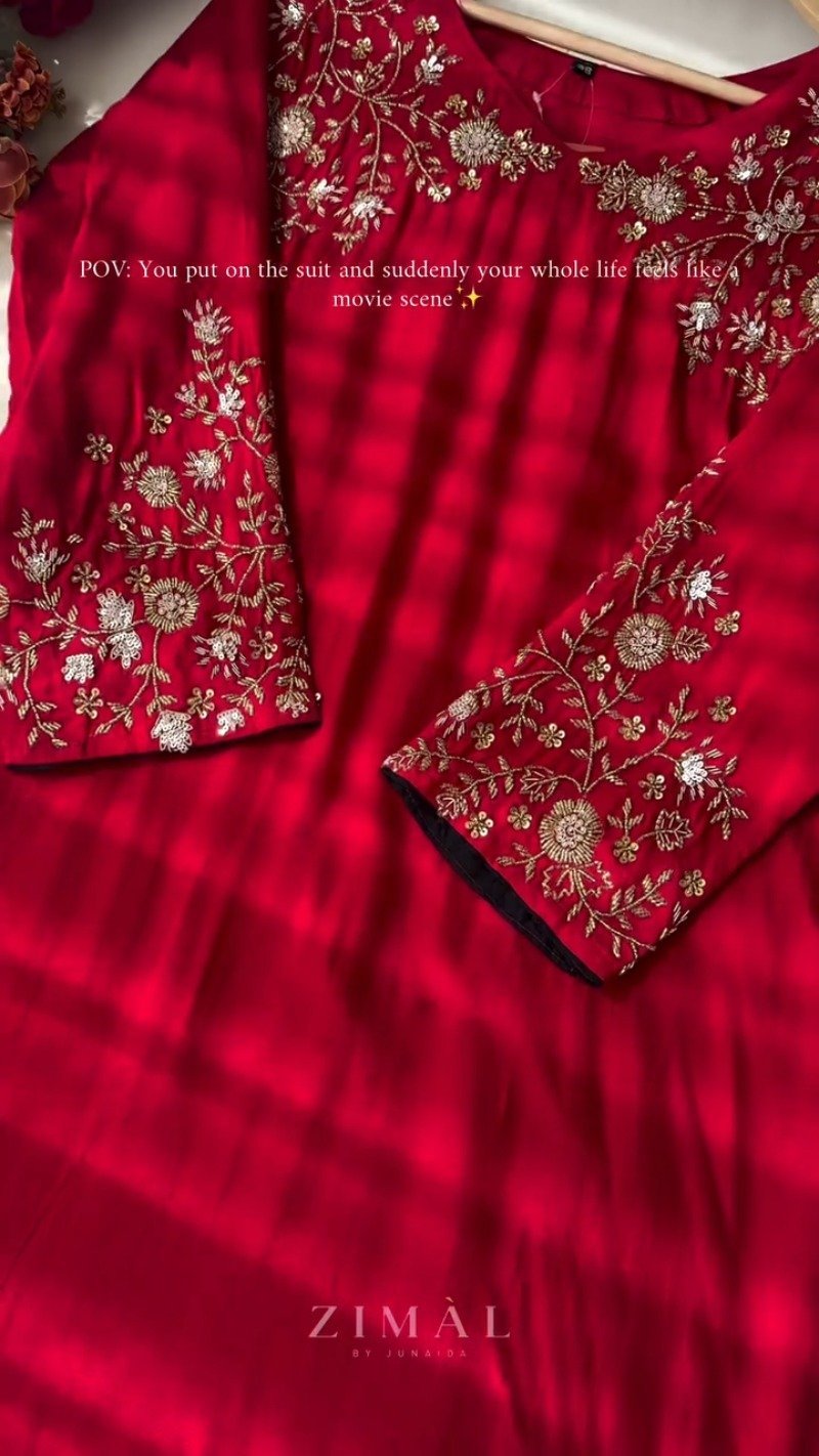 Crimson Bloom Embroidered Kurta Set with Scalloped Dupatta - Image 4