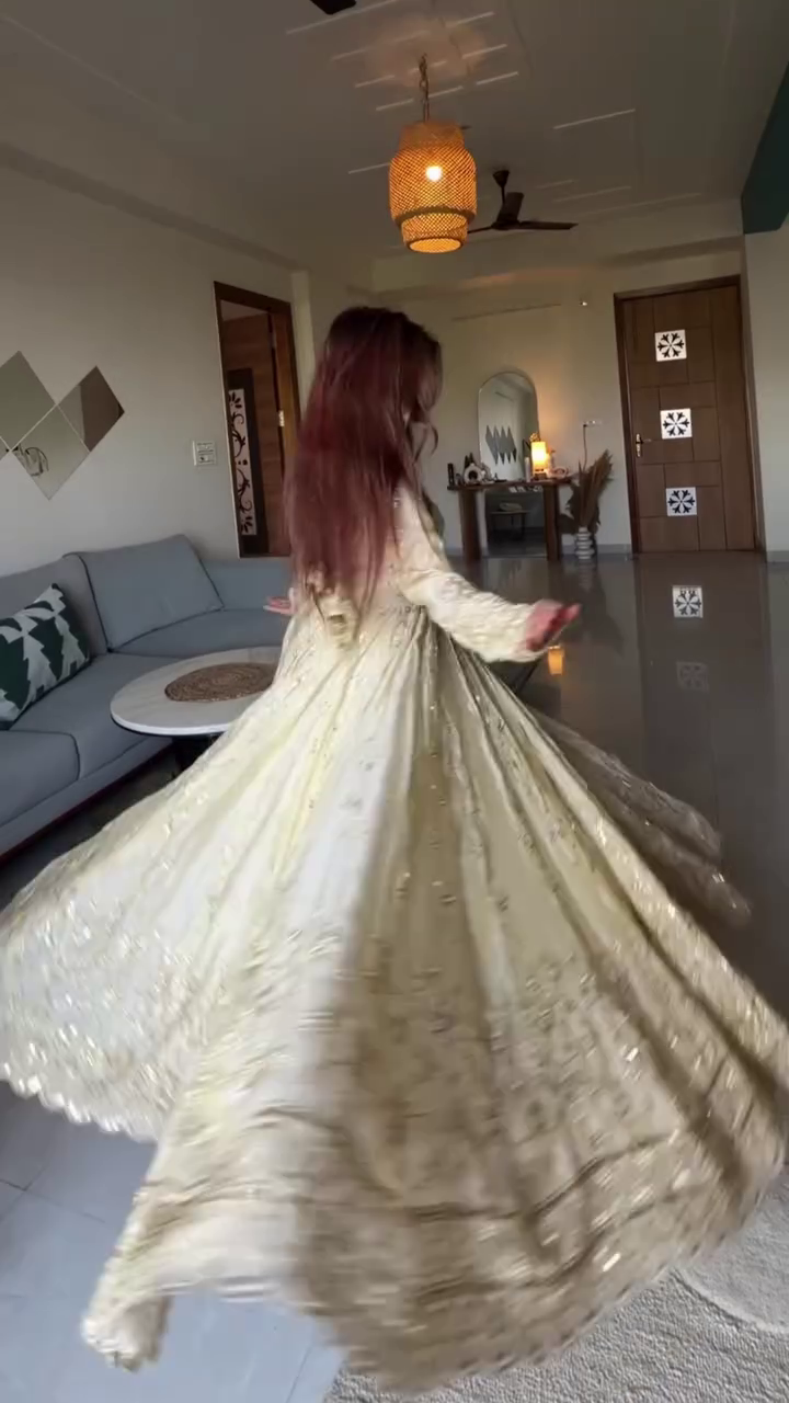 Ivory Luminescence: Scalloped Zari Anarkali Gown - Image 3