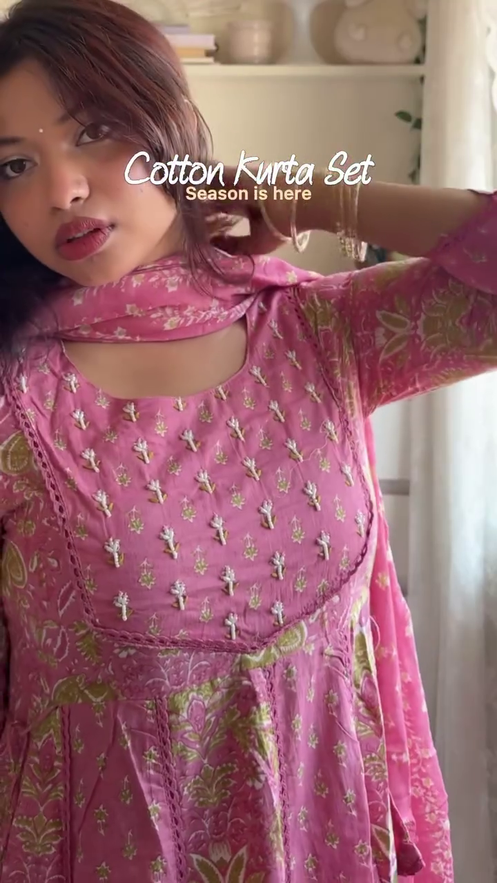 Orchid Grace: Floral Printed Cotton Alia-Cut Kurta Set - Image 3