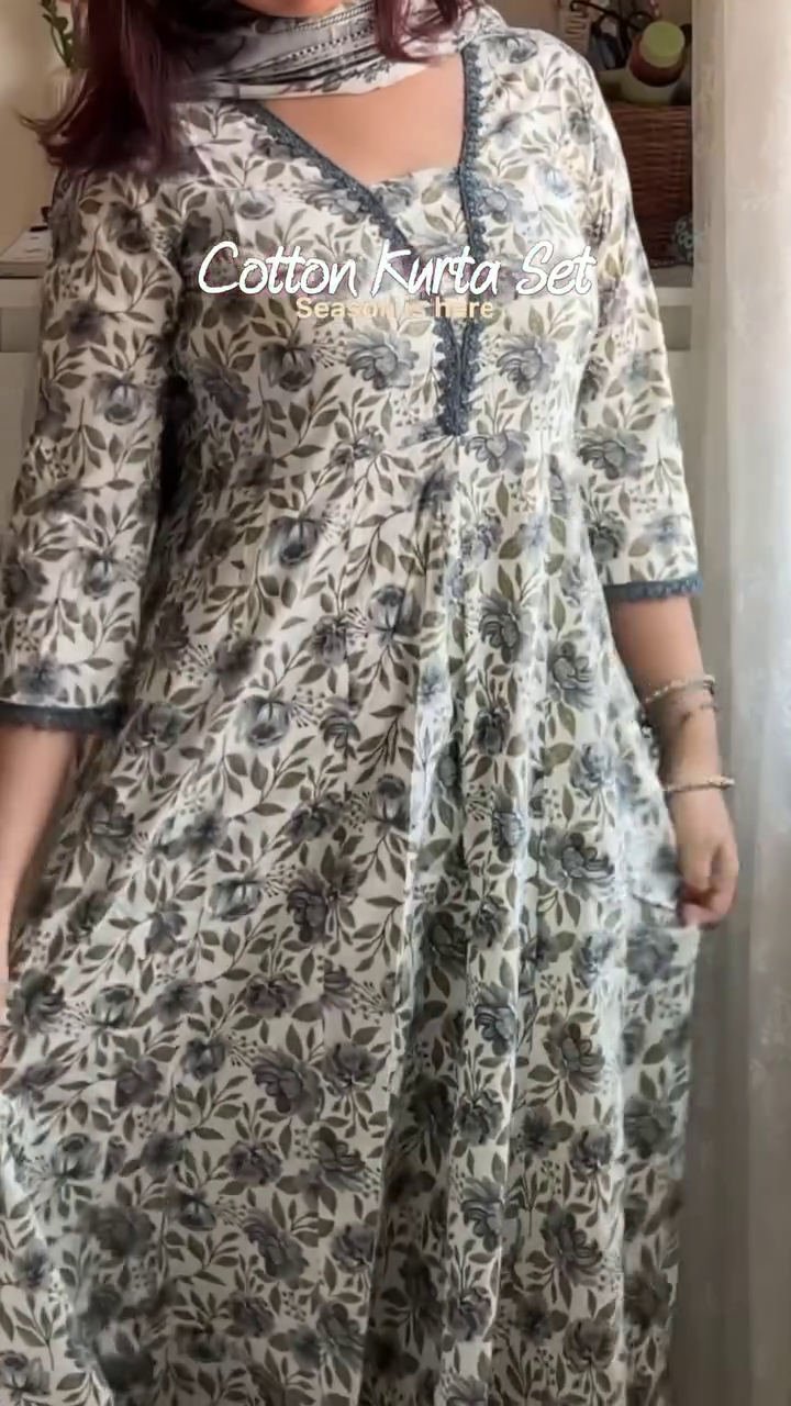 Orchid Grace: Floral Printed Cotton Alia-Cut Kurta Set - Image 5