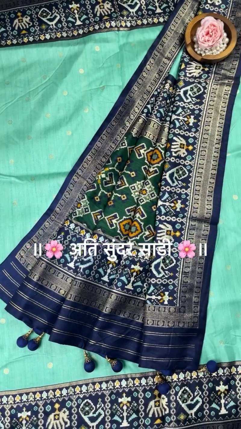 Regal Patola-Style Woven Silk Saree with Traditional Tassels – Available in Mint Green, Deep Grey, Soft Pink & Forest Green - Image 7