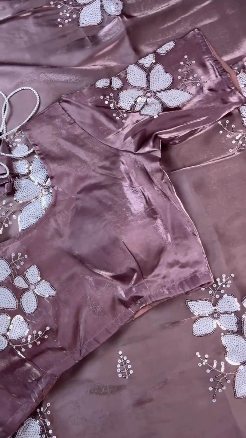 Mauve Lustre Sequin-Embroidered Saree Set – Shimmering Elegance - Image 4