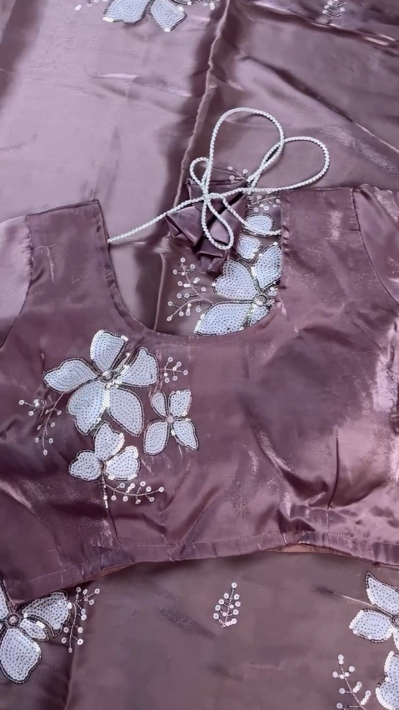Mauve Lustre Sequin-Embroidered Saree Set – Shimmering Elegance - Image 5