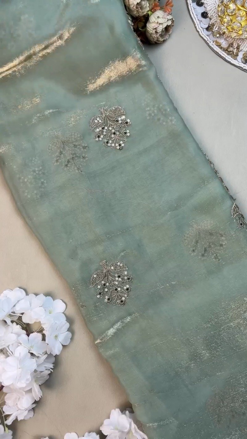Emerald Green Velvet Blouse and Mint Shimmer Saree Set – A Dazzling Ethnic Ensemble - Image 4