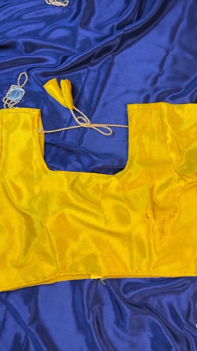Midnight Blue Silk Saree with Vibrant Yellow Blouse – Handcrafted Mirror & Shell Embellishments - Image 4
