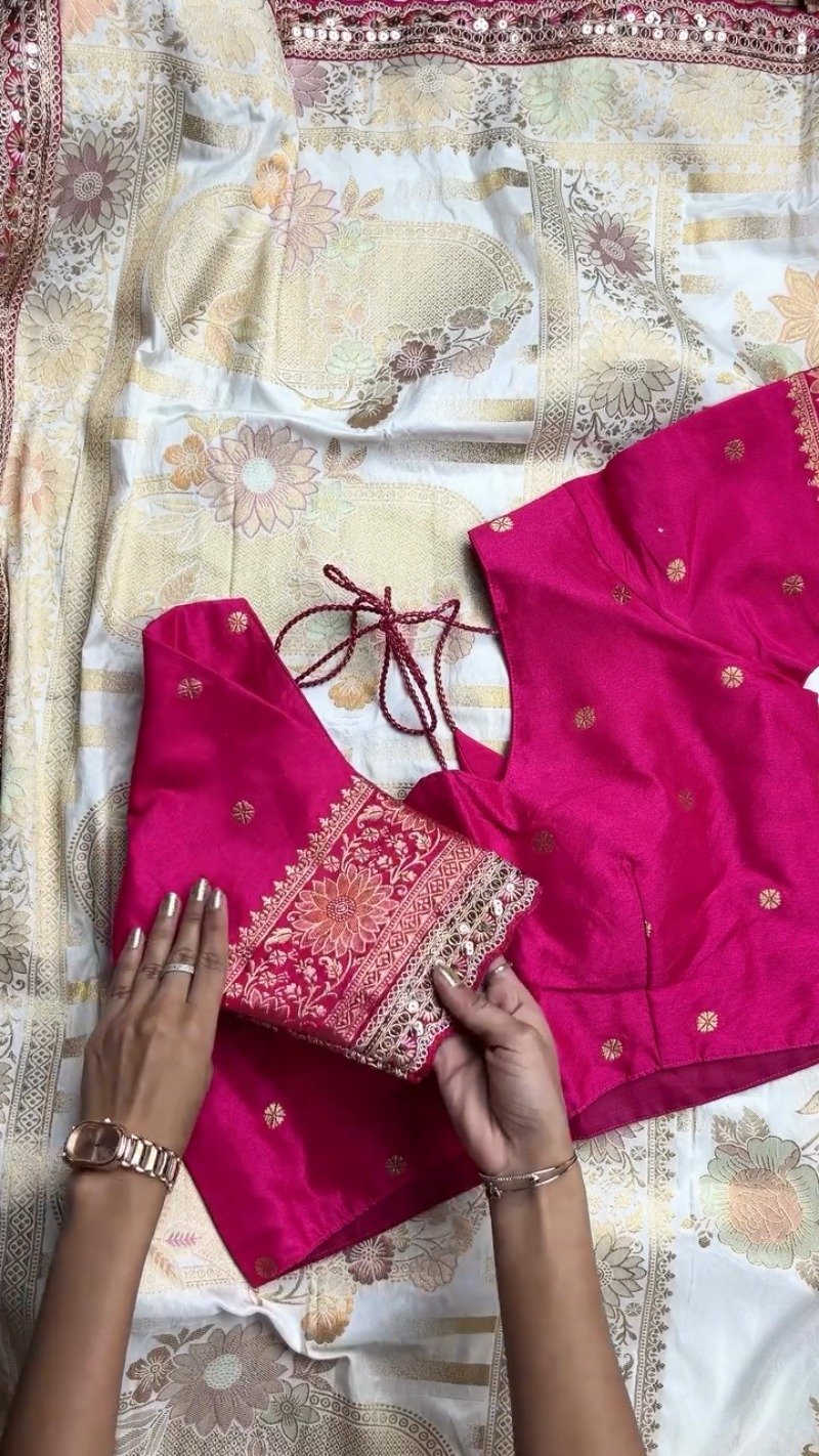 Exquisite Brocade-Embellished Saree and Blouse Set – Available in Cream & Magenta - Image 6
