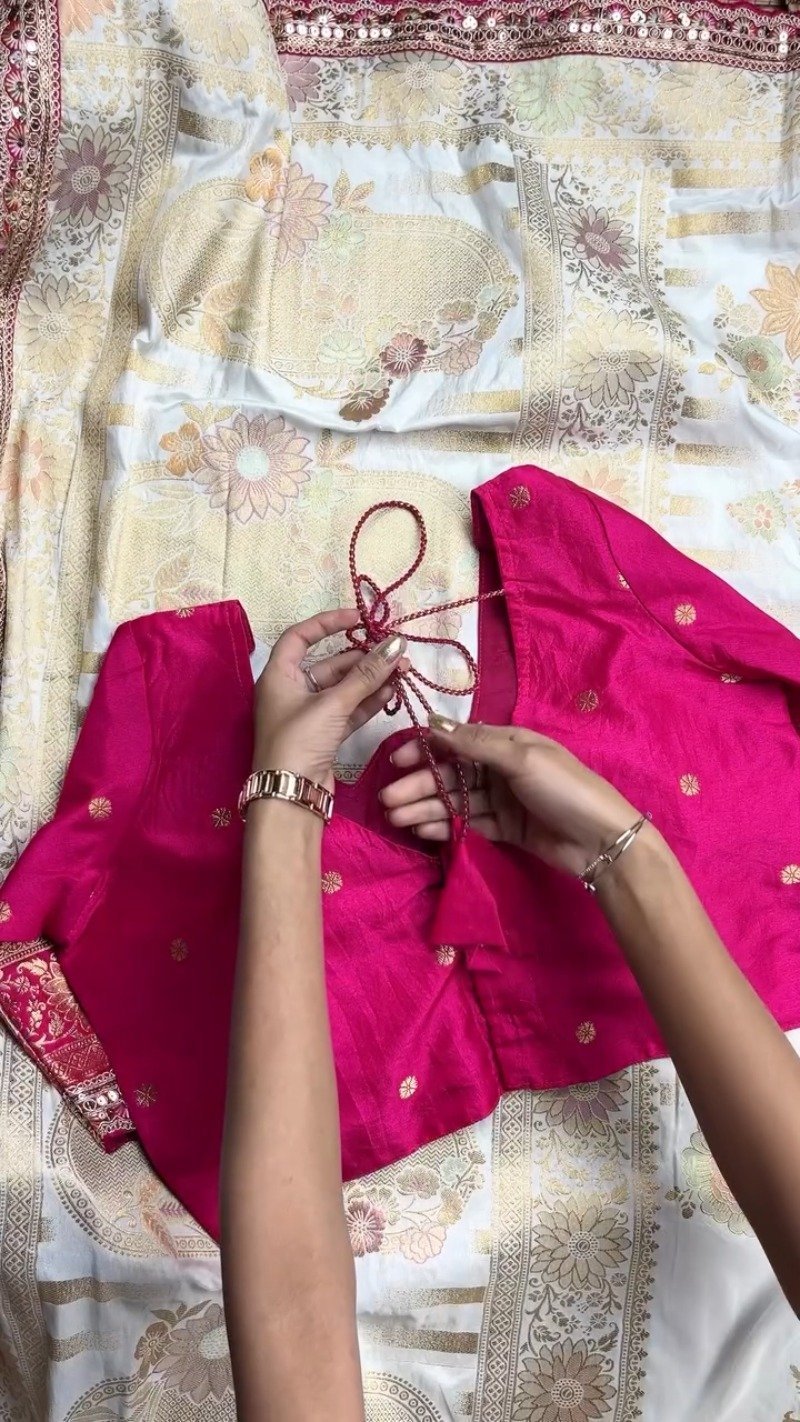 Exquisite Brocade-Embellished Saree and Blouse Set – Available in Cream & Magenta - Image 7