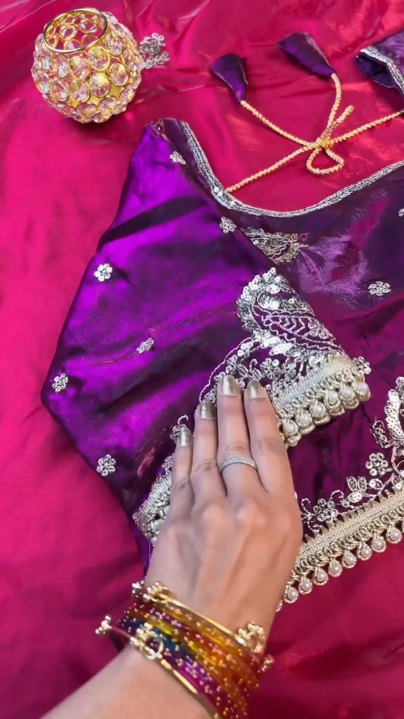 Royal Purple & Berry Pink Artisan Embroidered Saree Ensemble – Available in Purple & Pink - Image 3