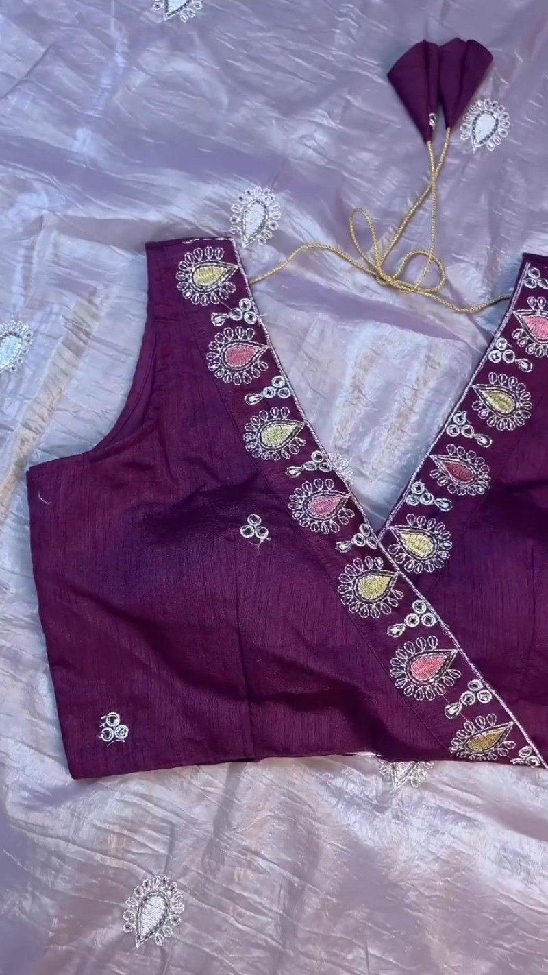 Lilac Organza Saree with Deep Plum Embroidered Blouse – Available in Lavender & Plum - Image 7