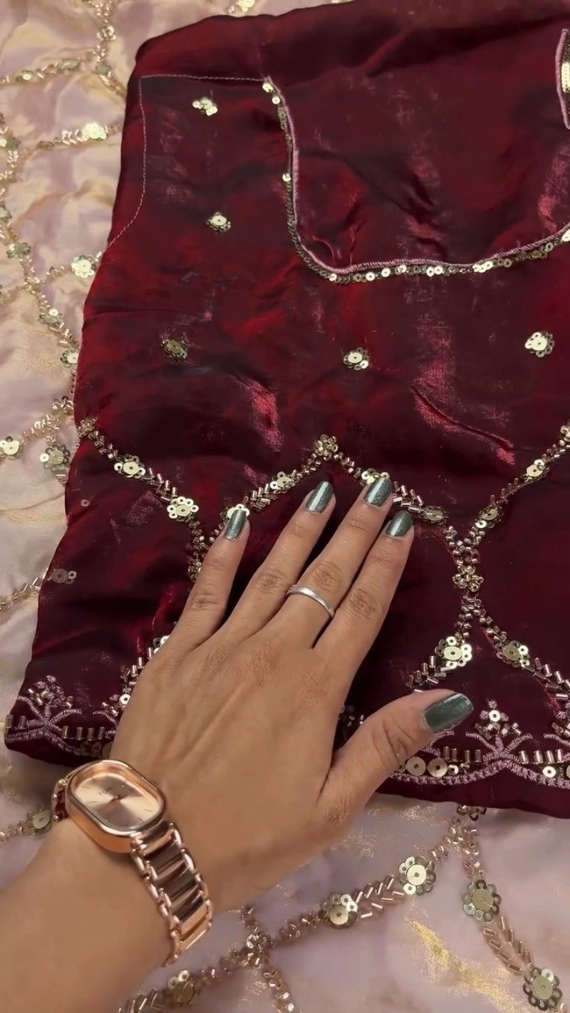 Embroidered Velvet & Organza Co-ord Set with Sequin Detailing – Available in Maroon & Dusty Pink - Image 4