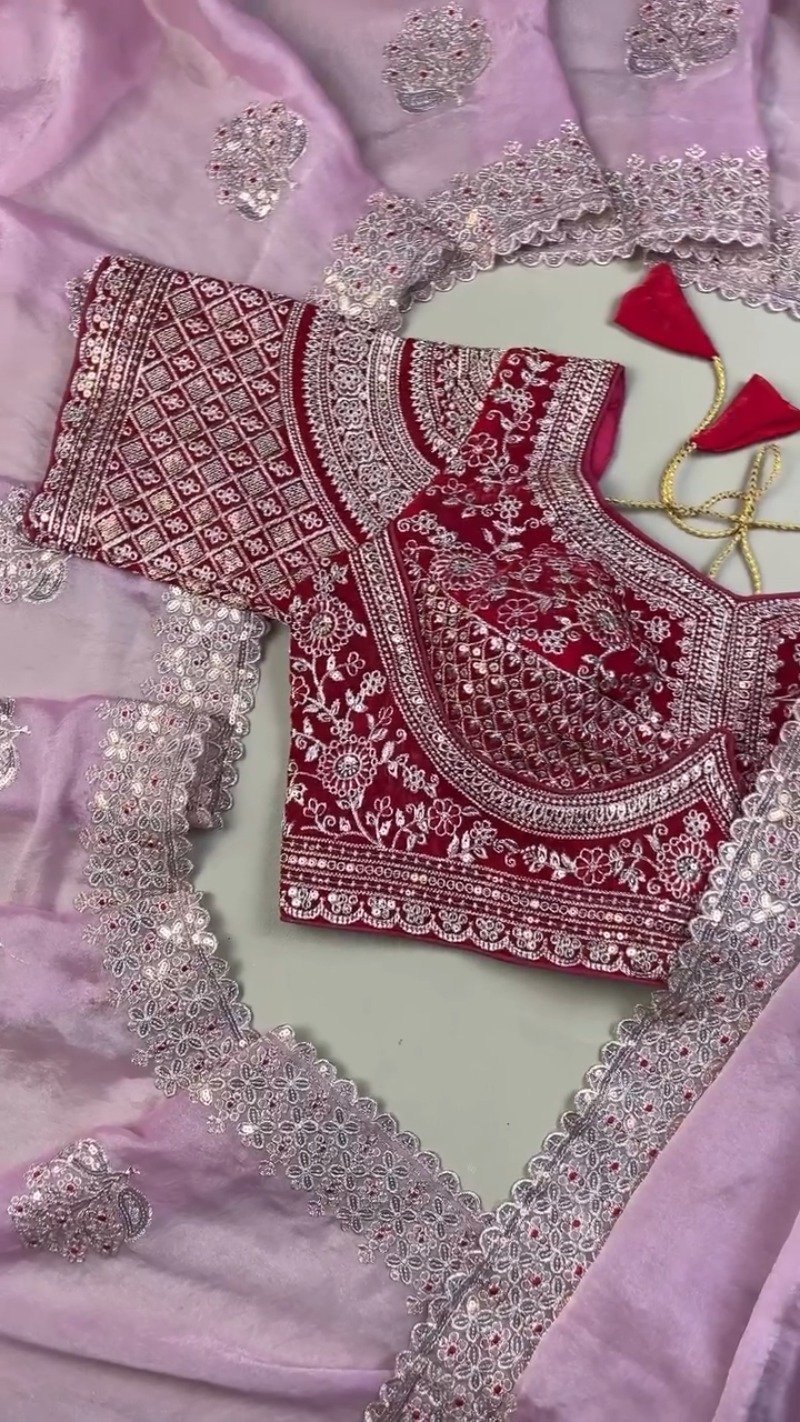 Enchanting Lilac Organza Saree & Maroon Velvet Blouse Set – Available in Lilac & Maroon