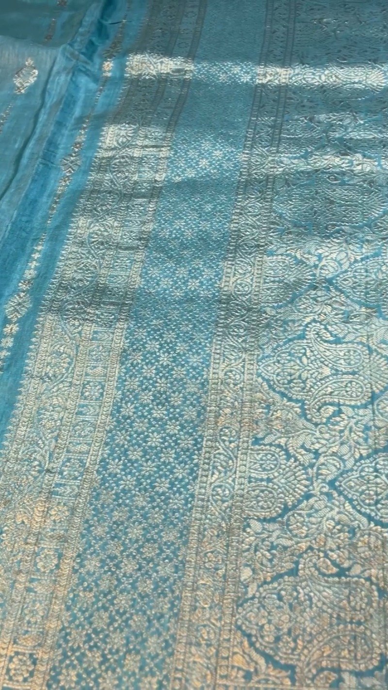 Opulent Paisley-Embroidered Silk Saree with Contrast Handcrafted Blouse – Available in Fuchsia & Teal Blue - Image 4