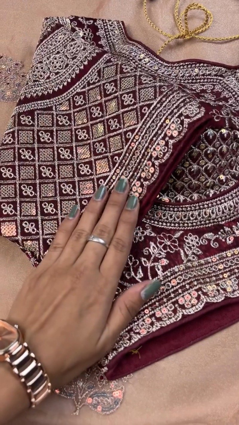 Regal Maroon & Blush Pink Hand-Embroidered Saree Set – Available in Maroon & Blush Pink - Image 5
