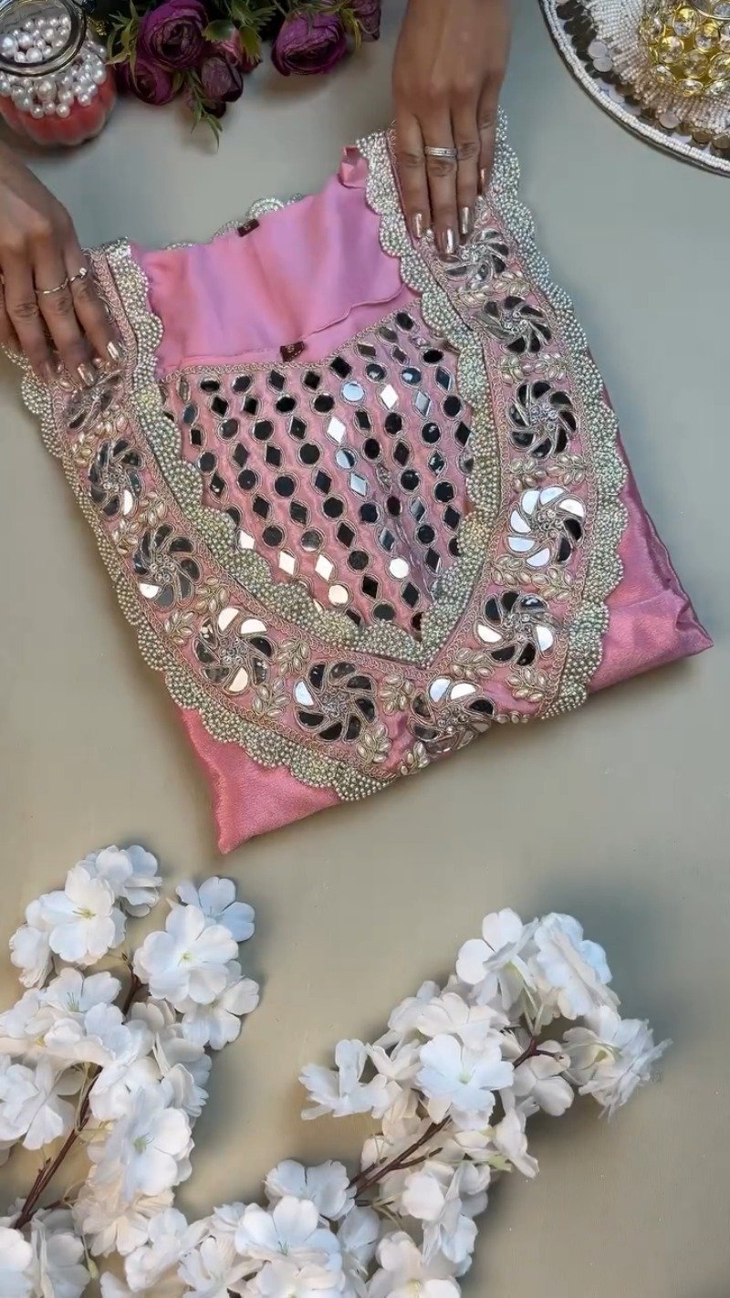 Blush Pink Mirrorwork & Pearl Embellished Kurta Set – Artisanal Elegance