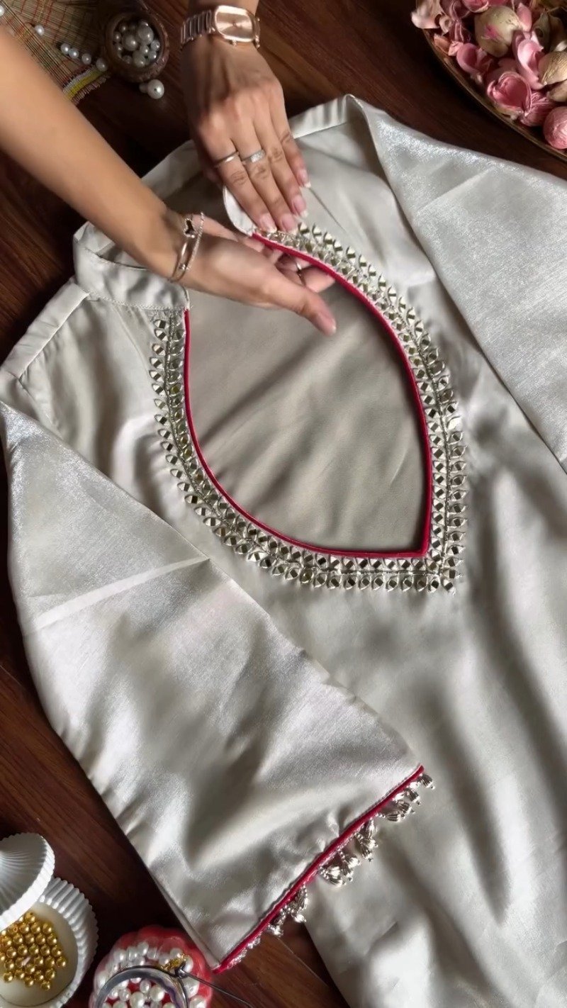 Ivory & Fuchsia Hand-Embellished Designer Kurta Set – Available in Ivory & Fuchsia - Image 2