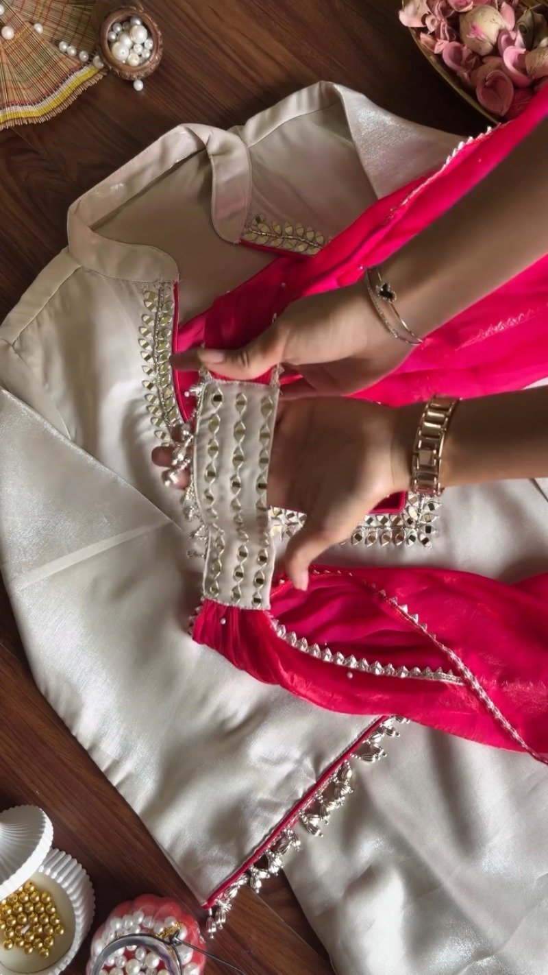 Ivory & Fuchsia Hand-Embellished Designer Kurta Set – Available in Ivory & Fuchsia - Image 4