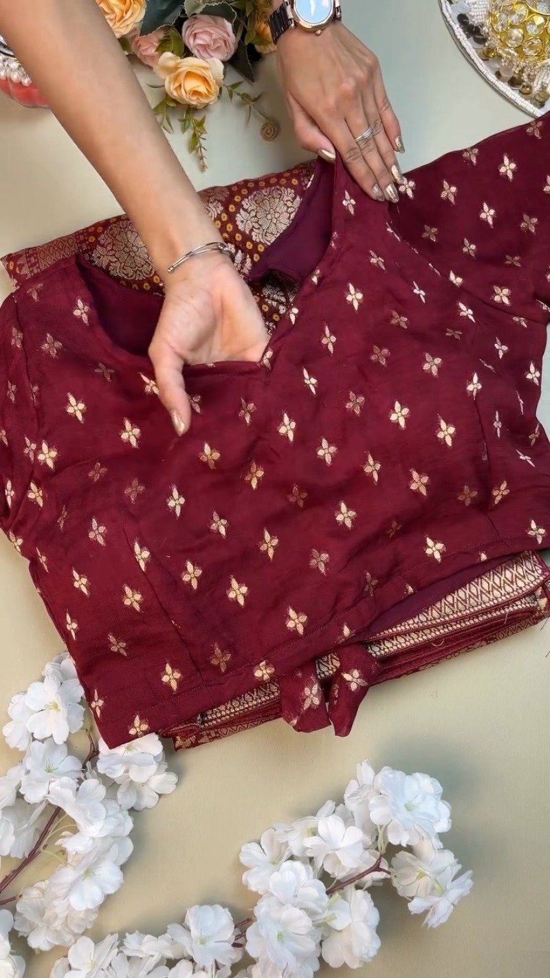 Regal Maroon Bandhani Silk Saree with Zari Border & Matching Designer Blouse - Image 2