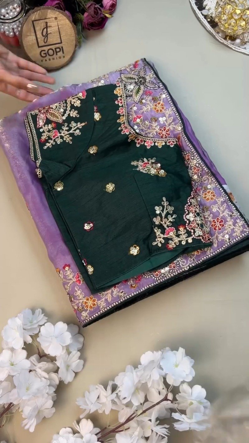Enchanting Lavender Organza Saree Set with Deep Emerald Blouse – Elegance in Every Drape - Image 2