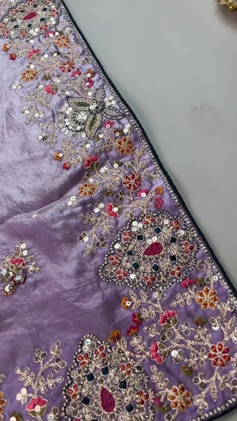 Enchanting Lavender Organza Saree Set with Deep Emerald Blouse – Elegance in Every Drape - Image 7