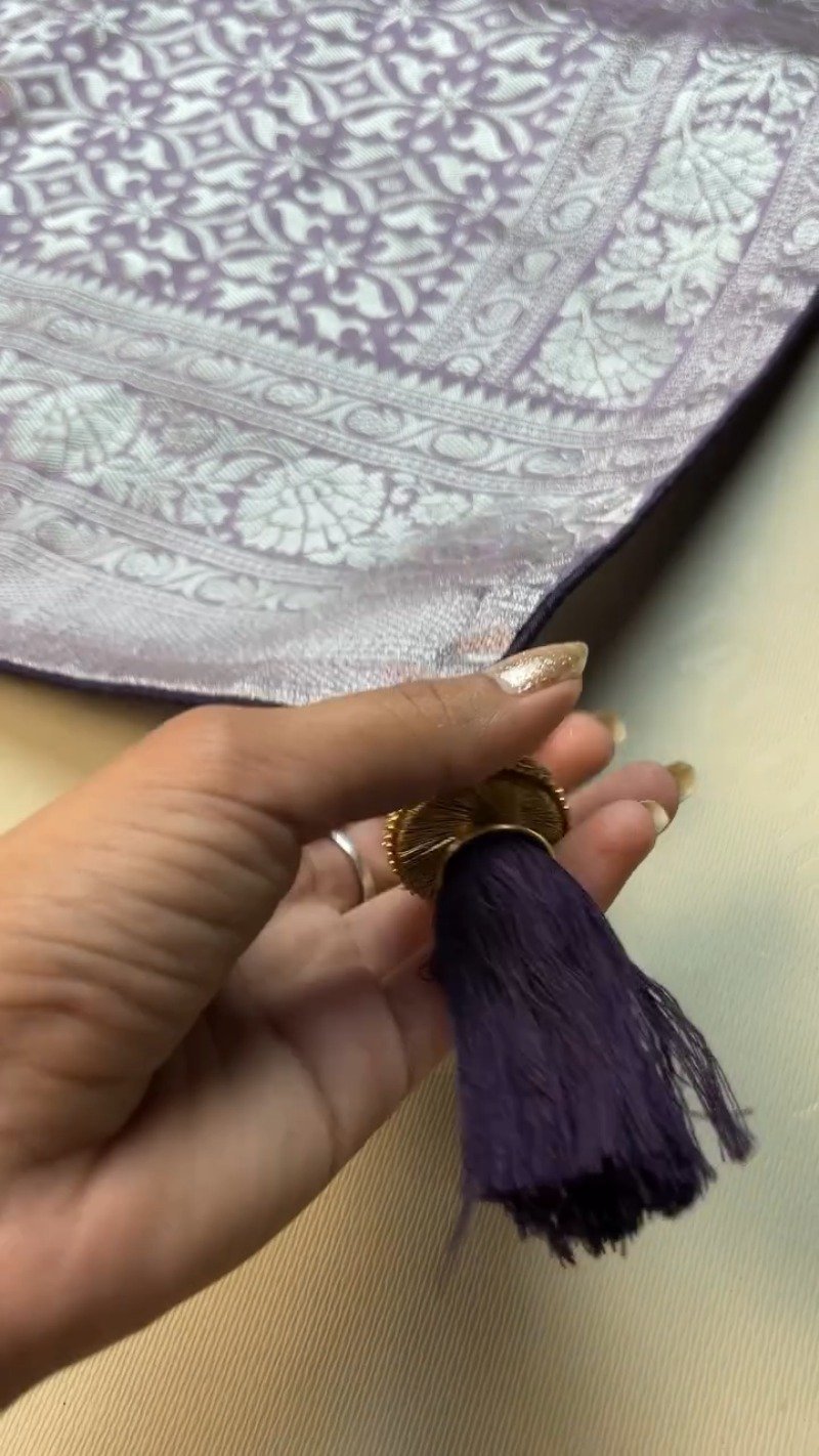 Opulent Lilac & Midnight Blue Handcrafted Silk Saree Set – Available in Lilac & Midnight Blue - Image 4